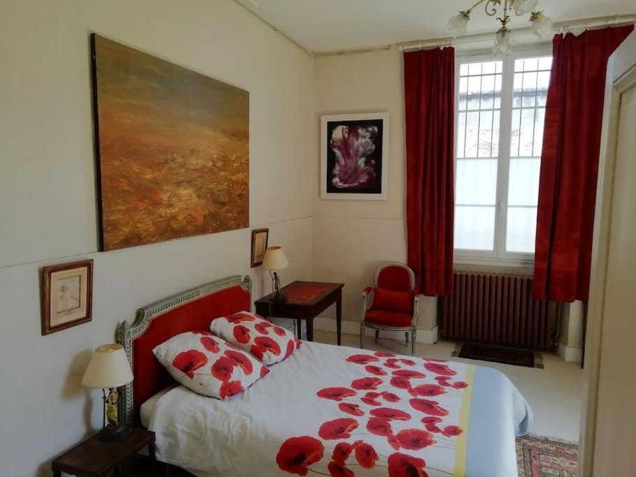 Ancien Presbytere Au Coeur Du Village Mauvezin  Екстер'єр фото