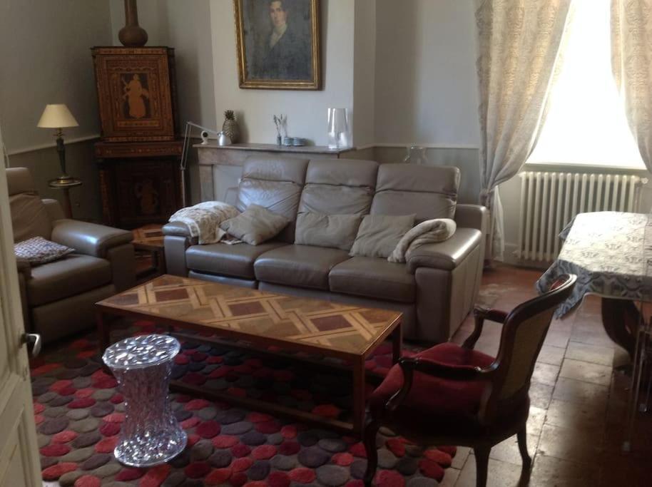 Ancien Presbytere Au Coeur Du Village Mauvezin  Екстер'єр фото