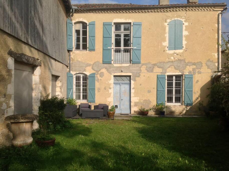 Ancien Presbytere Au Coeur Du Village Mauvezin  Екстер'єр фото
